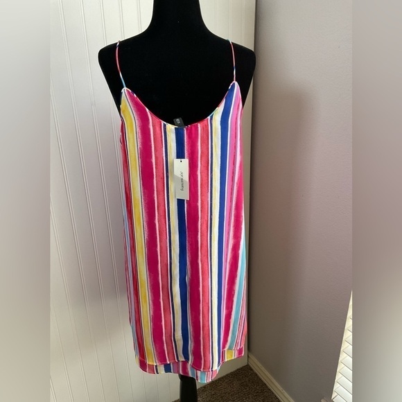 ALYA Striped Dress. - Picture 3 of 4